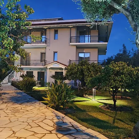 Niriton Brand New * Nydri (Lefkada)