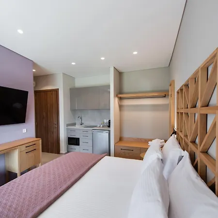 Niriton Brand New Apartment *